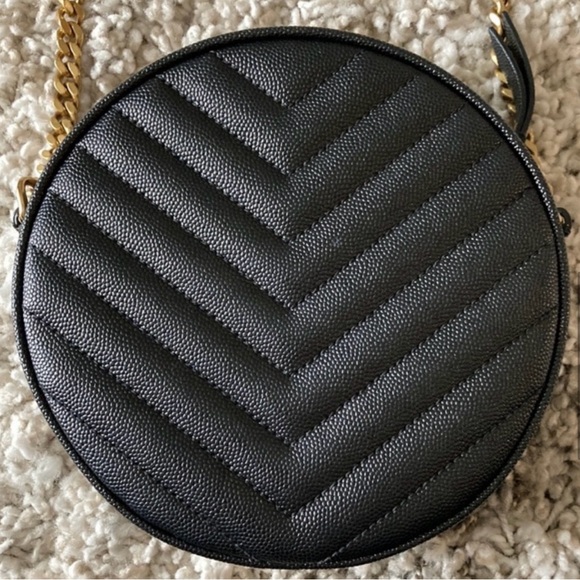 Authentic YSL Grain de Poudre Crossbody Round Camera Bag - Picture 2 of 9